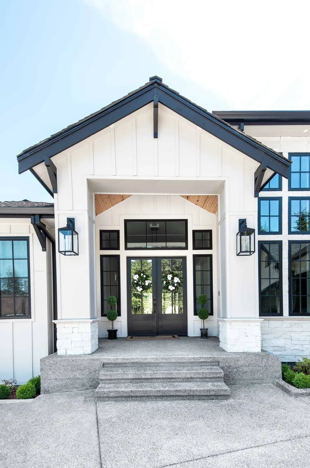 modern farmhouse exterior board and batten siding