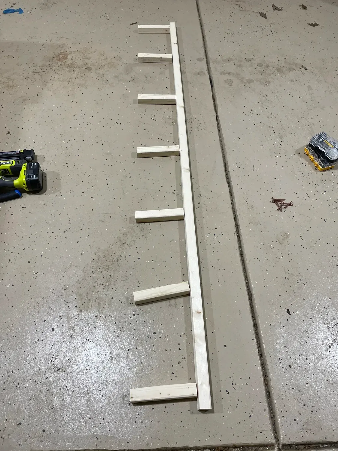 DIY wood floating shelf