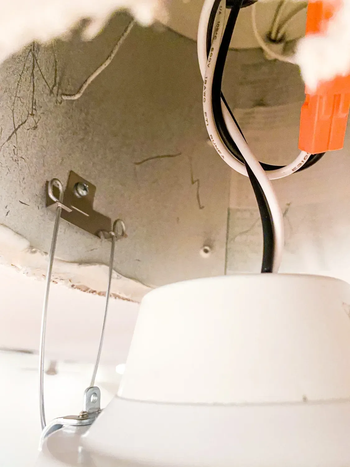 Recessed Light Clips for Downlight
